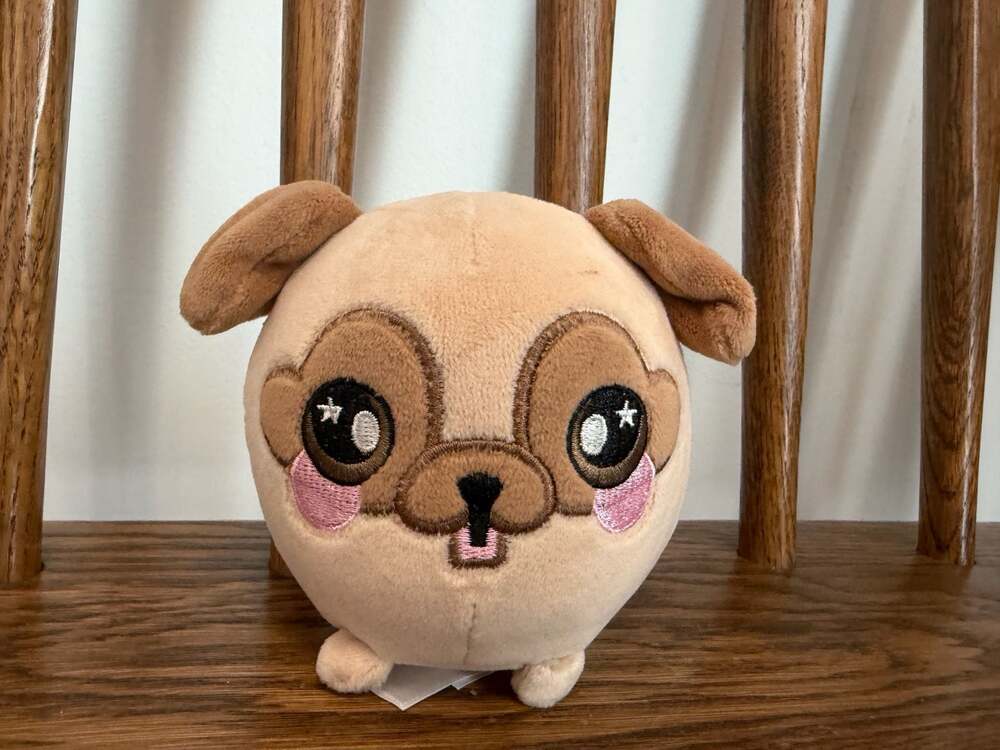 Squeezamals Bryce the Pug 3.5-inch Super-Squishy Foam Plush Toy